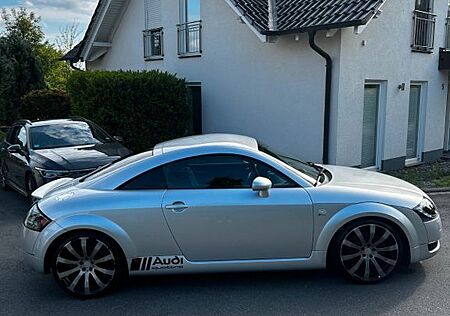 Audi TT Coupe 1.8T 132 kW -