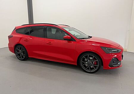 Ford Focus Turnier ST X*Matrix-LED*B&O*7 J. Garantie*