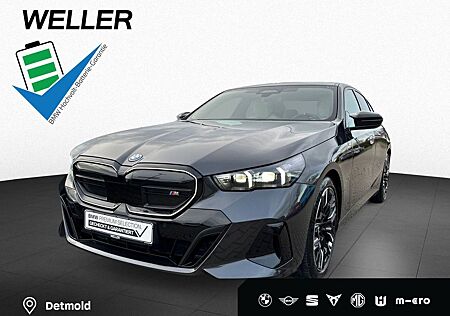 BMW i5 M60 M Sport Pro B/W 360° Autobahnassistent