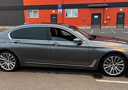 BMW 750Li - xDrive