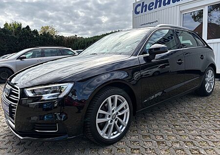 Audi A3 Sportback design/Navi/Xenon/SHZ/PDC/Allw-Reif
