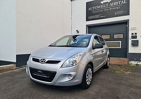 Hyundai i20 *1. HAND * SCHECKHEFTGEPFLEGT * TÜV NEU*