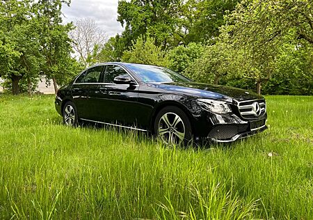 Mercedes-Benz E 220 d Autom. -