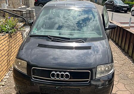 Audi A2 1.4 -