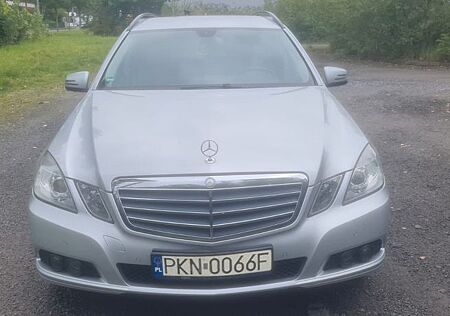 Mercedes-Benz E 200 CDI T BlueEFFICIENCY AVANTGARDE Polnische