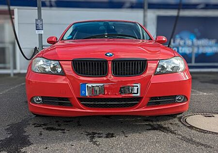 BMW 325i -