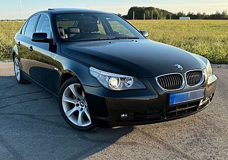 BMW 545i A -4.4 V8 245kW