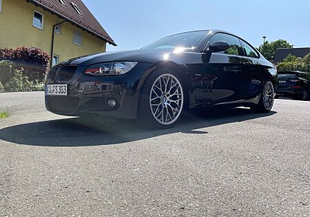 BMW 325i - M Paket / Performance ESD / Liebhaber