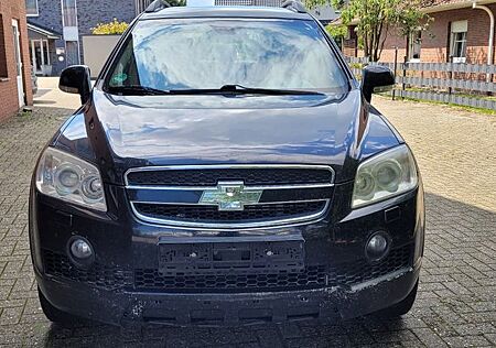 Chevrolet Captiva 2.0 2-WD Vollleder Klima AHK SHZ Alu