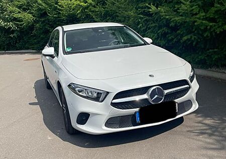 Mercedes-Benz A 250 e Advanced DCT Advanced