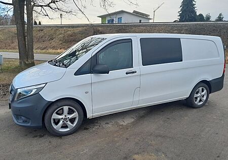 Mercedes-Benz Vito 119 mixto