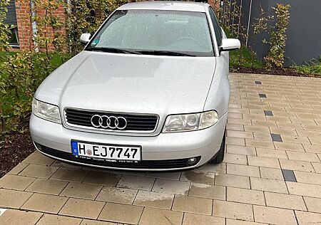 Audi A4 1.8 -
