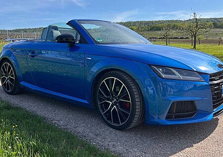 Audi TT Roadster 2.0 TFSI S tronic quattro S-Line