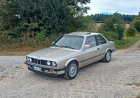 BMW 325e E30 H-Zulassung TÜV 02/2027