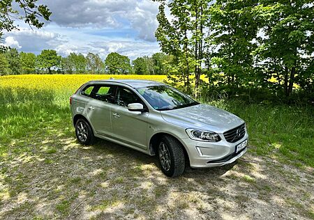 Volvo XC 60 XC60 D3 Ocean Race *5 Zylinder *Xenon *LEDER
