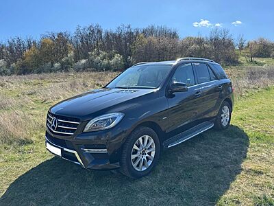 Mercedes-Benz ML 350 4MATIC Harman & Kardon audio