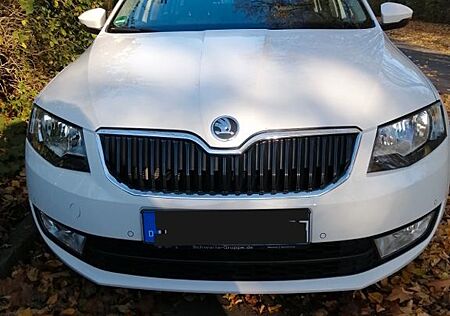 Skoda Octavia 1.6 TDI Green tec DSG Ambition Combi...