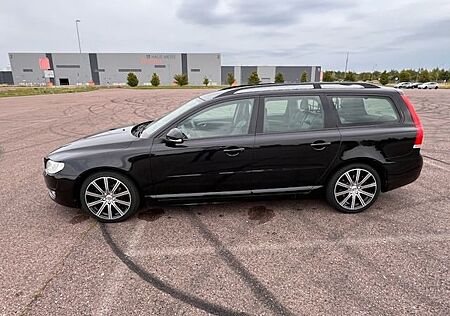 Volvo V70 D4 Black Edition Geartronic Black Edition