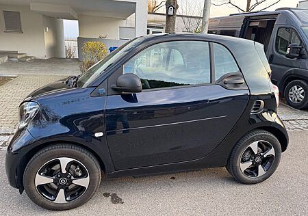 Smart ForTwo coupé 60kW EQ Batterie - Vollausstattung