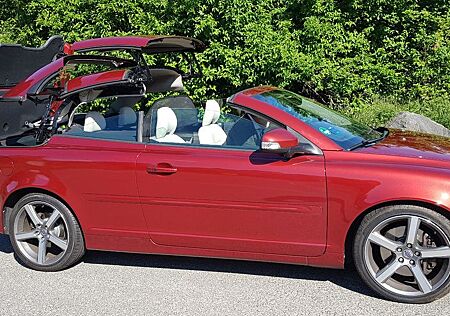 Volvo C70 D4 Geartronic INSCRIPTION
