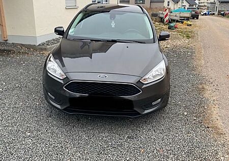 Ford Focus 1,5 TDCi 88kW PowerShift Business Tur....