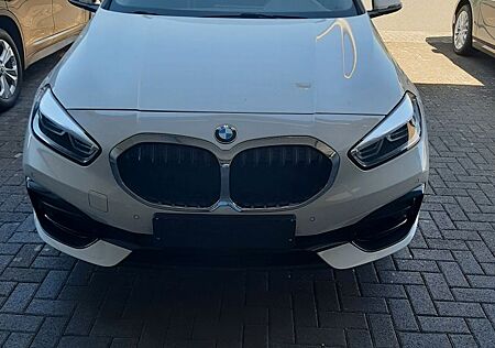 BMW 118i Autom. Sport-Line Navi-LED-PDC-Alu 7,5x17"