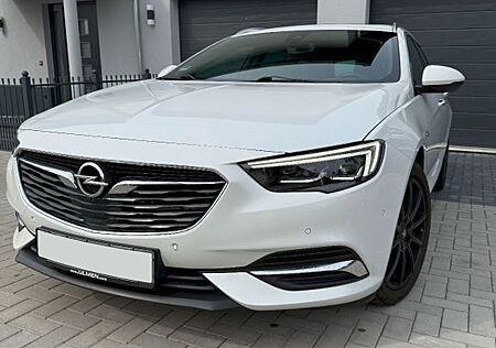 Opel Insignia ST Innovation Auto 4x4 *VOLL* Panorama