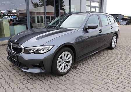 BMW 320i Touring Advantage Automatik*AHK abnehmbar*