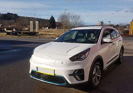 Kia Niro e- Vision, SoH 100%, ab sofort