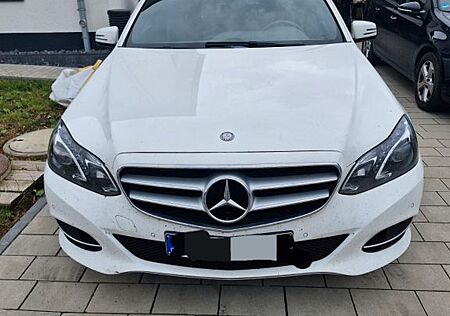 Mercedes-Benz E 200 BlueTEC T AVANTGARDE AVANTGARDE