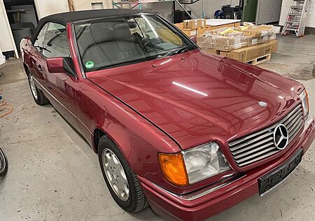 Mercedes-Benz CE 300