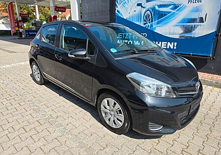 Toyota Yaris Life 1.33 * NAVI * KAMERA * KLIMA * 1.HAND