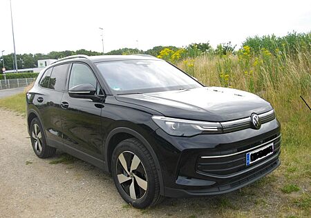 VW Tiguan Volkswagen 1.5 eTSI OPF DSG GOAL/AHK/STH/NAVI/PANO