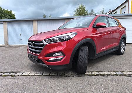 Hyundai Tucson 1.6 T-GDI Trend 4WD TÜV und AU neu