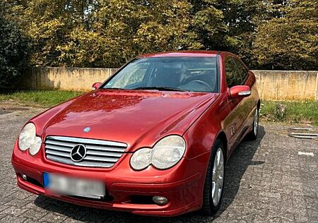 Mercedes-Benz C 180 Sportcoupé Automatik/ Scheckheft