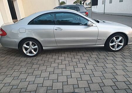 Mercedes-Benz CLK 200 KOMPRESSOR AVANTGARDE Avantgarde