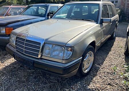 Mercedes-Benz 300 TDT Turbo W124 Kombi, Klima, 125TKM, TÜV neu