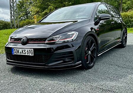 VW Golf Volkswagen 7.5 GTI TCR
