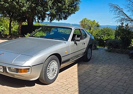 Porsche 924