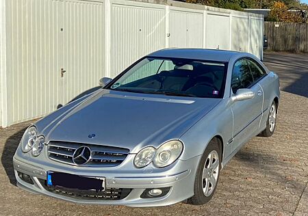 Mercedes-Benz CLK 200 KOMPRESSOR ELEGANCE*AUTOMATIK*KLIMAXENON