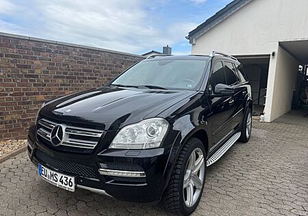 Mercedes-Benz GL 500 4MATIC Grand Edition 7 Sitzer AMG
