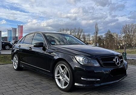 Mercedes-Benz C 200 C200 AMG-Paket (BlueEFFICIENCY)