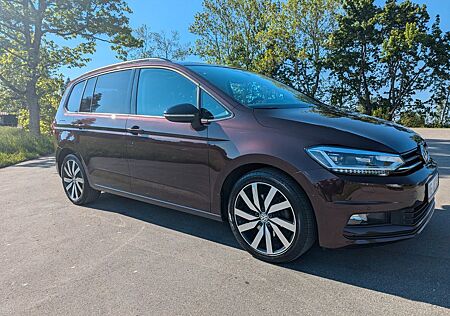 VW Touran Volkswagen 2.0 TDI SCR 140kW DSG Highline