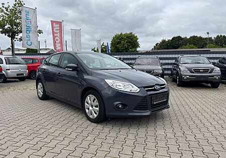 Ford Focus Lim. Trend 1.6 Navi + Tüv 05.2026