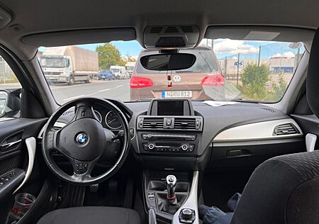BMW 116i Serie 1 , 136 CV, matriculación 2011, 11