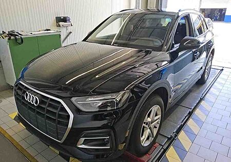 Audi Q5 40 2.0 TDI quttro AHK, LED, Navi