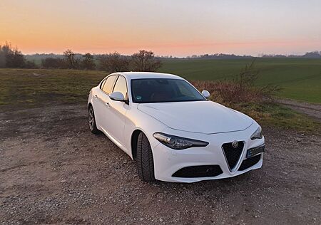 Alfa Romeo Giulia 2.2 Diesel 16V 132 kW Super Super