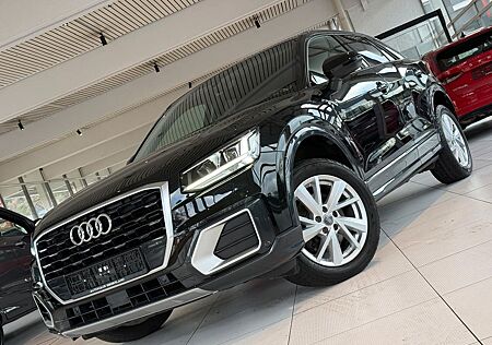 Audi Q2 30 TFSI SPORT/KAMERA/NEUWERTIG
