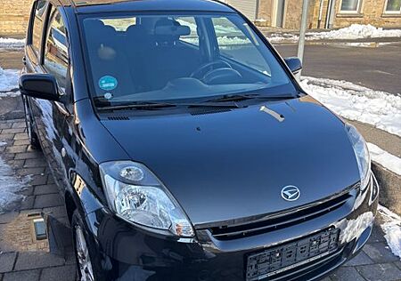 Daihatsu Sirion 1.0 - Klima/ AK / TÜV / 8´fach bereift