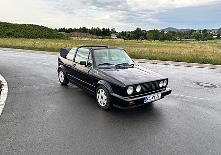 VW Golf Volkswagen 1 Cabrio Etienne Aigner